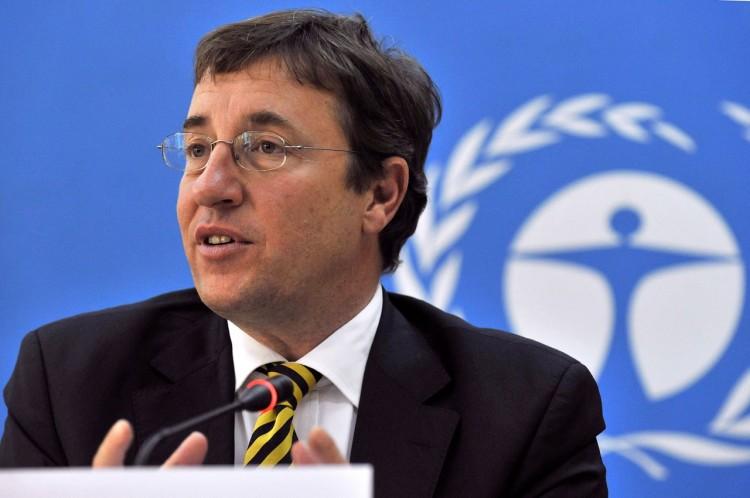 <a href="https://www.theepochtimes.com/assets/uploads/2015/10/UNEPCr.jpg" rel="attachment wp-att-1868876"><img class="size-medium wp-image-1868876" title="UNEP Executive Director Achim Steiner" src="https://www.theepochtimes.com/assets/uploads/2015/10/UNEPCr.jpg" alt="" width="620" height="410"/></a>