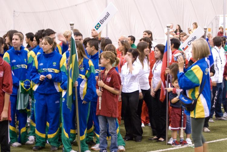 <a href="https://www.theepochtimes.com/assets/uploads/2015/10/n2.jpg"><img src="https://www.theepochtimes.com/assets/uploads/2015/10/n2.jpg" alt="Athletes formally line up by nation for the Opening Ceremonies. (Neil Campbell/The Epoch Times)" title="Athletes formally line up by nation for the Opening Ceremonies. (Neil Campbell/The Epoch Times)" width="320" class="size-medium wp-image-1870584"/></a>