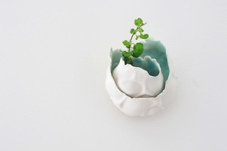 <a href="https://www.theepochtimes.com/assets/uploads/2015/10/tension65_66.jpg"><img src="https://www.theepochtimes.com/assets/uploads/2015/10/tension65_66.jpg" alt="EMOGAYU: A sample of the ceramics Emogayu presented at her 'Tension' collection exhibit in Brooklyn, Tension 65 and Tension 66. (Courtesy of Emogayu)" title="EMOGAYU: A sample of the ceramics Emogayu presented at her 'Tension' collection exhibit in Brooklyn, Tension 65 and Tension 66. (Courtesy of Emogayu)" width="350" class="size-medium wp-image-1870036"/></a>