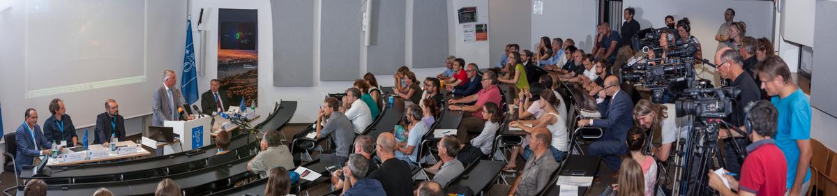 European Southern Observatory (ESO) Director General Tim de Zeeuw speaks at a press conference at the ESO headquarters in Garching, Germany, announcing the discovery of a planet in a habitable zone relatively close to our solar system, on Aug. 24, 2016. (ESO/M. Zamani)
