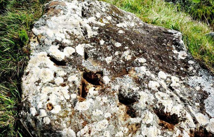 An example of slits made in rocks on the Azores islands. (Courtesy of Antonieta Costa)