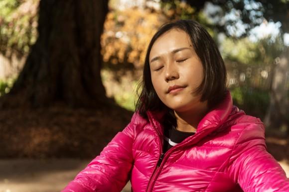 Peiqui Gu was arrested in China along with her mother for talking about Falun Gong. The police threatened to abduct her from school and place her in detention. "Nobody was willing to help us… So, I feel that the whole family had collapsed," Gu said.