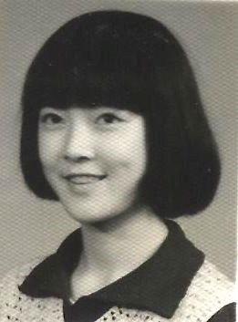 This photo was taken on Jennifer's 17th birthday and was displayed at the "Education Achievement Exhibition" held in the People's Park in the center of Mianyang City. Her hair in the photo was cut by her father. (Provided by Jennifer Zeng)