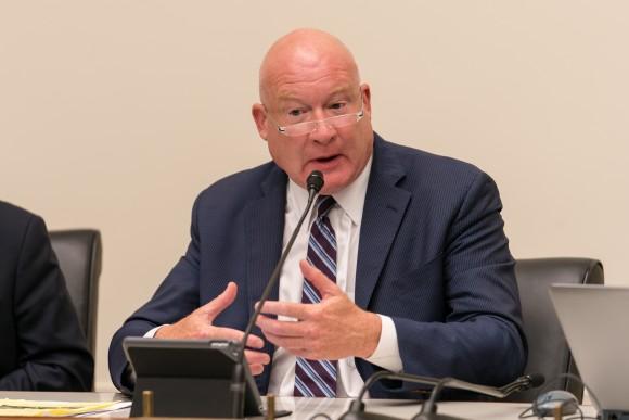 Ethan Gutmann, investigative writer and author of "The Slaughter" (2014) and its 2016 updates, participates in a forum on forced organ harvesting of prisoners of conscience on Capitol Hill on June 23, 2017. (Leo Shi/The Epoch Times)