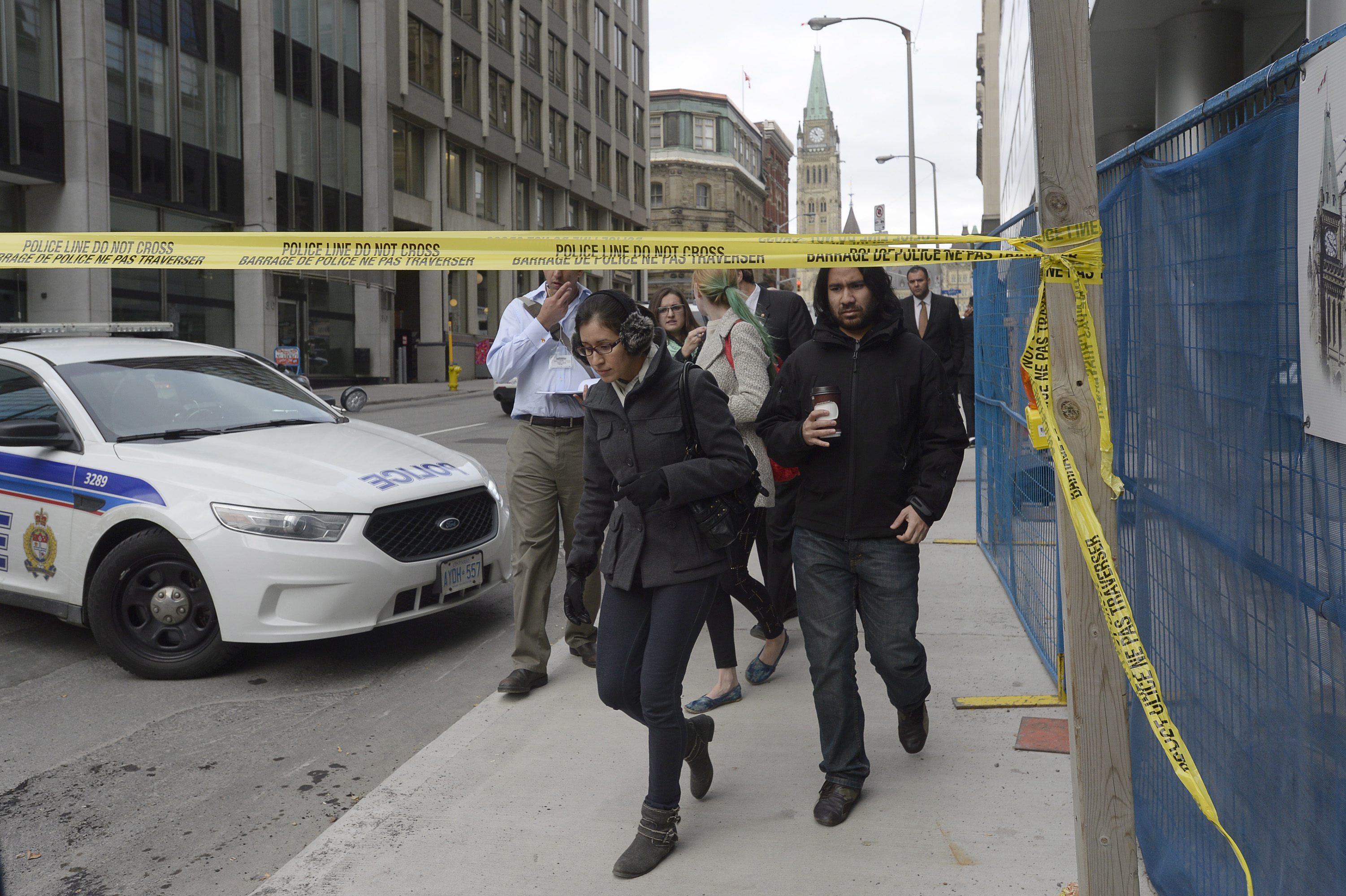 Parliament Hill Shooting: At Least One Shot In Centre Block In Ottawa ...