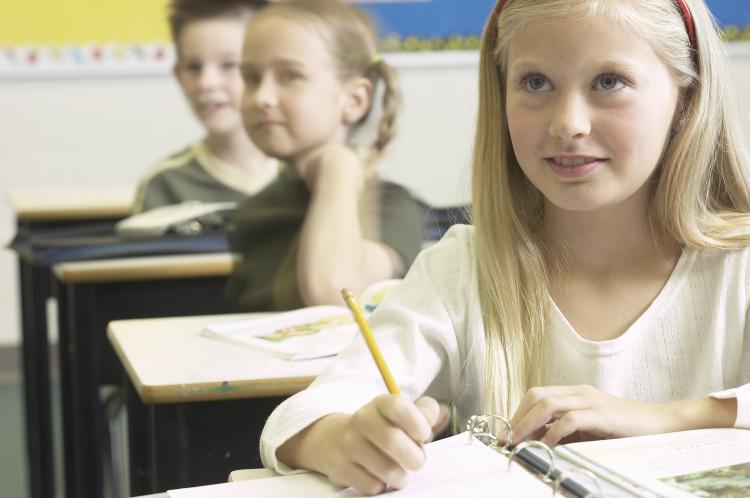 Experts are urging Canada to adopt national standards for classroom acoustics to ensure children can hear their teacher clearly. (Sean Gallup/Getty Images)