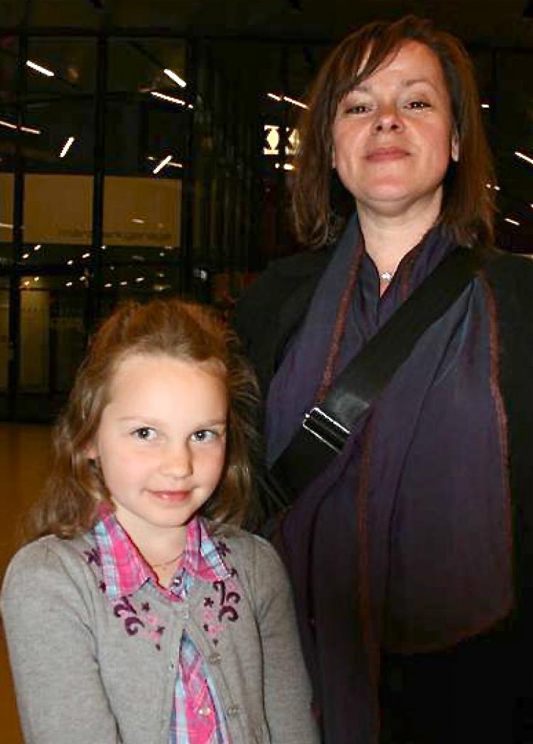 Lisa Niedermayr and daughter love the Shen Yun Performing Arts. (The Epoch Times)