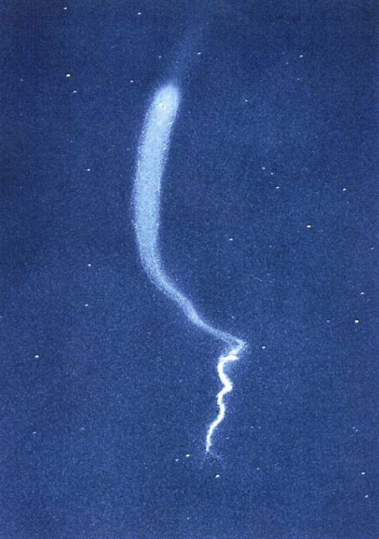 A chemical trail like this will help researchers track wind movement to determine how it affects the movement of charged particles in the atmosphere. (NASA)