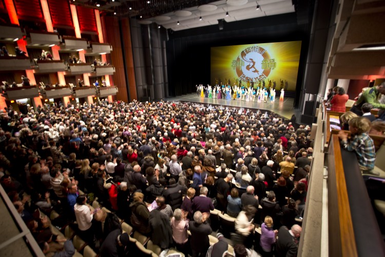 20130108 Shen Yun Quebec City Evan Ning