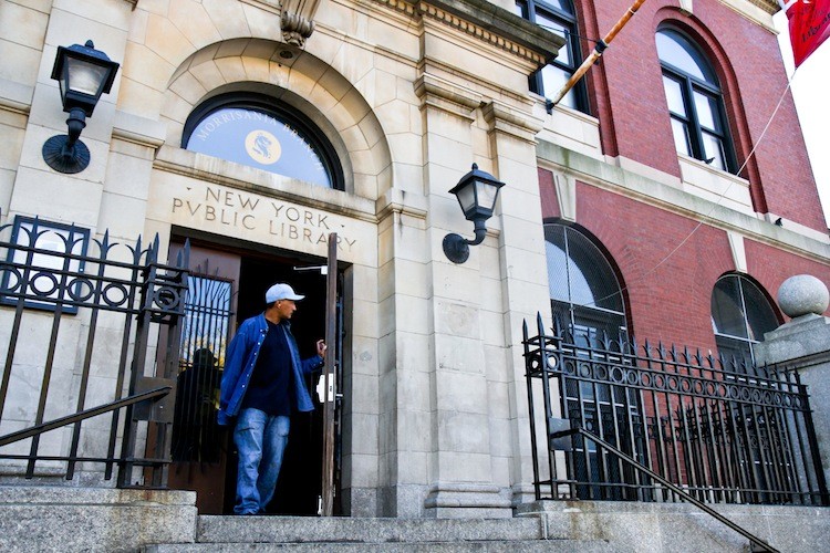 Morrisania Library at the corner of 167th Street and Franklin Avenue in the Bronx.  (Tara MacIsaac/The Epoch Times)