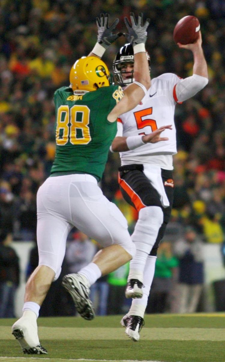 Oregon and Oregon State face off this weekend in one of college football's oldest rivalries. (Tom Hauck/Getty Images)