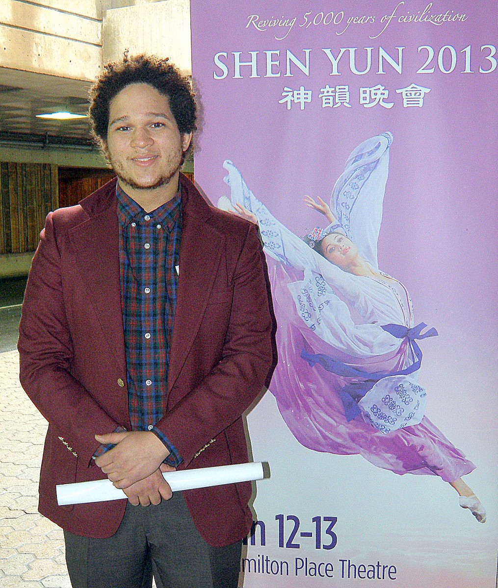 20130113 Hamilton Shen Yun musician