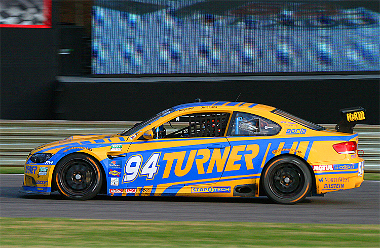 Bill Auberlen and Paul Dalla Lana driving to victory at the 2011 Porsche 250 at Barber Motorsports Park (James Fish/The Epoch Times)