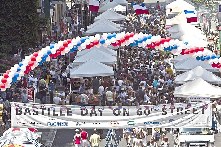 RUES DE PARIS: A slice of Paris came to the streets of New York on Sunday for the celebration of French culture, Bastille Day. (PHOEBE ZHENG/THE EPOCH TIMES)