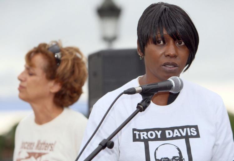 Martina Correia, Troy Davis' sister, speaks next to Genevieve Garrigos, (L), president of Amnesty International France, during a protest to denounce the death penalty in the United States, on July 2, 2008, Place de la Concorde, in Paris. (Mehdi Fedouach/AFP/Getty Images)