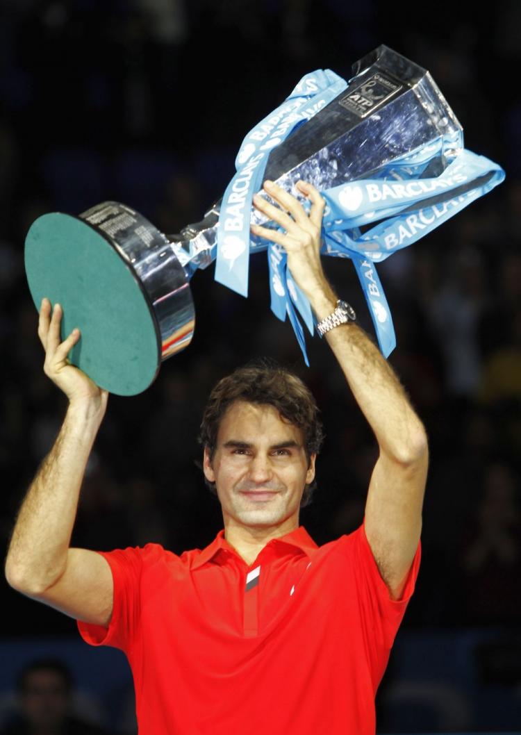 Roger Federer got the last laugh over Rafael Nadal by defeating the world No. 1 in the final of the Barlclay's ATP World Tour Final. (Ian Kington/AFP/Getty Images)