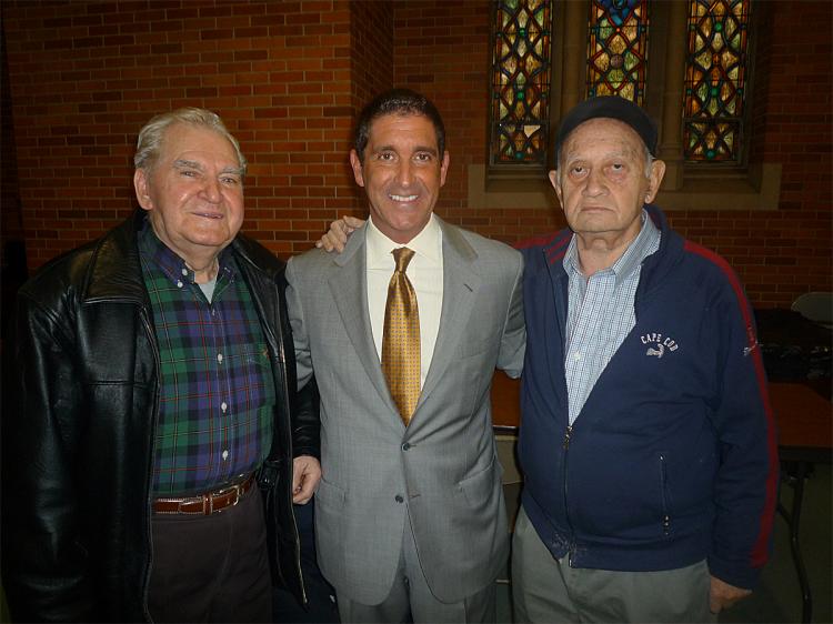 PROTECTING SENIORS FROM FRAUD: Sen. Jeff Klein (C) discusses common fraud practices with seniors at the Northeast Bronx Senior Center. (Abby Ross/Office of Deputy Majority Leader)