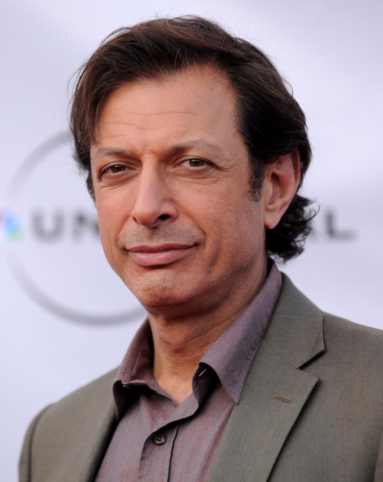 Actor Jeff Goldblum arrives at The Cable Show 2010 'An Evening With NBC Universal' on May 12, 2010 in Universal City, California.  (Alberto E. Rodriguez/Getty Images)