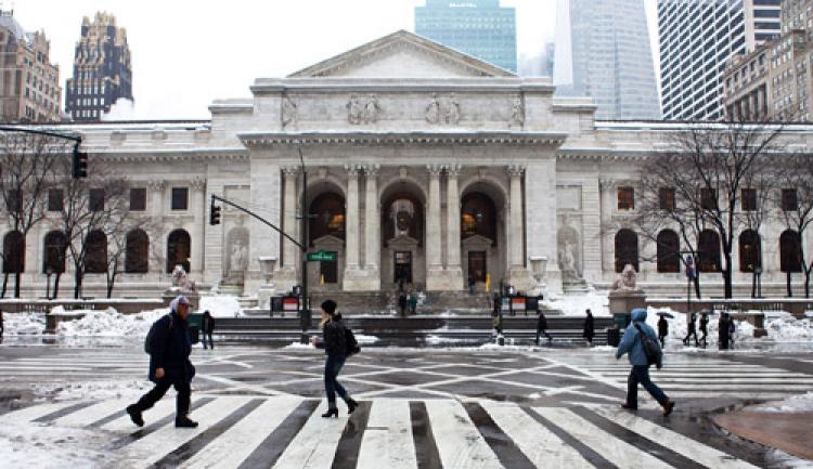 BEAUX-ARTS STYLE: The beautified facade of the New York Public Library on Fifth Avenue and 42nd Street was revealed on Wednesday after a $50 million face-lift.  (Amal Chen/The Epoch Times)