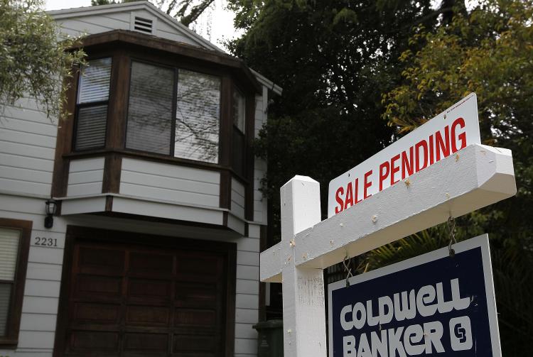 Mortgage rates were relatively unchanged this week, according to a Thursday report from Freddie Mac. (Justin Sullivan/Getty Images)