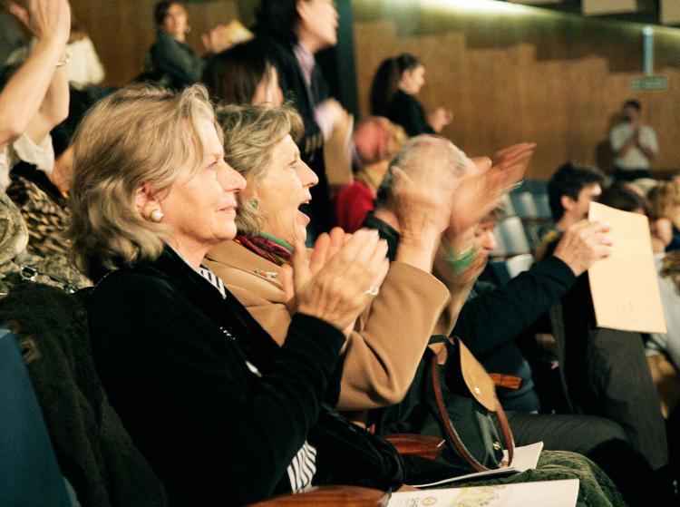 Audience members enthralled by the Shen Yun performance in Buenos Aires, Argentina, July 3. (The Epoch Times)