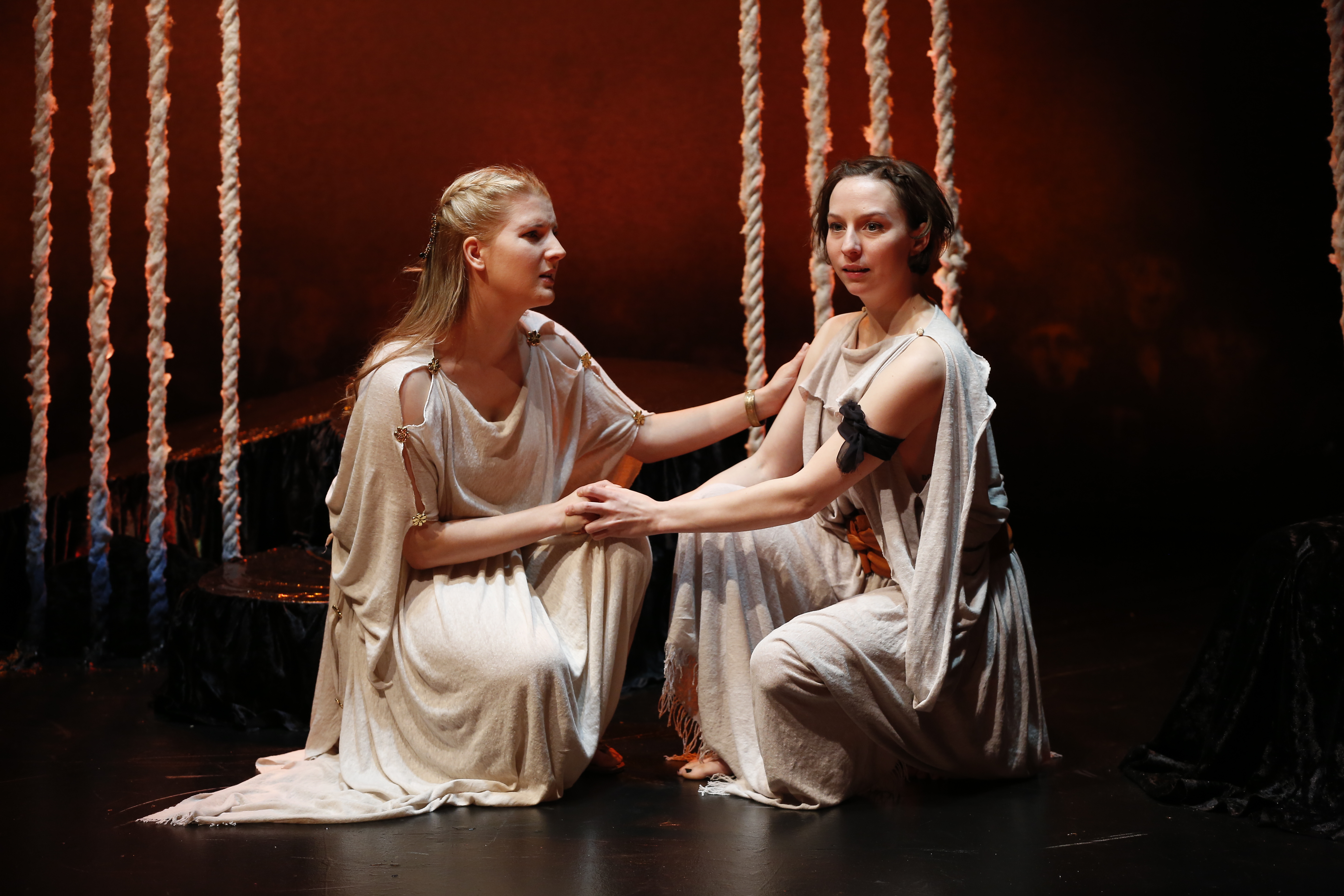 Theater Review: ‘The Burial at Thebes’ | The Epoch Times