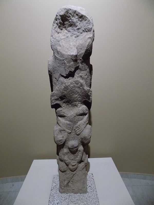 A totem from Göbekli Tepe. (Cobija/CC BY-SA)