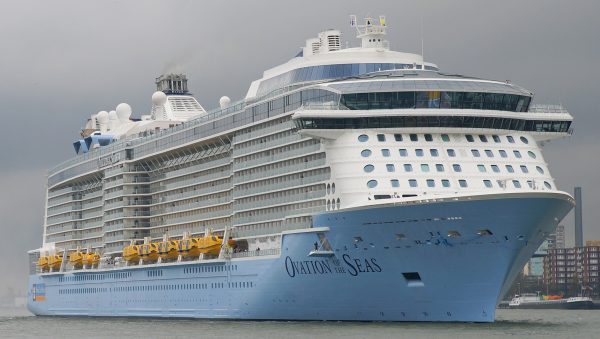 500 Fall Sick Aboard 2 Royal Caribbean Cruises | The Epoch Times