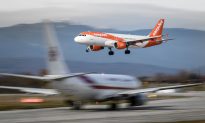 EasyJet Passenger Ejected From Flight for Smoking in Toilet and ‘Putting Whole Plane in Danger’