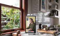 Facebook Debuts Smart Speaker for Messenger Video Calls