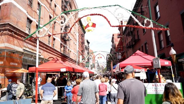 People strolling through the Feast of San Gennaro