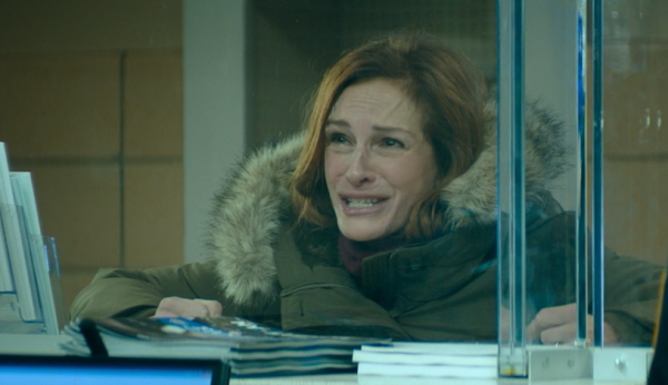 Julia Roberts plays Holly Burns in “Ben is Back.”