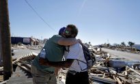 Hurricane Survivors Wander Debris, Search for the Missing