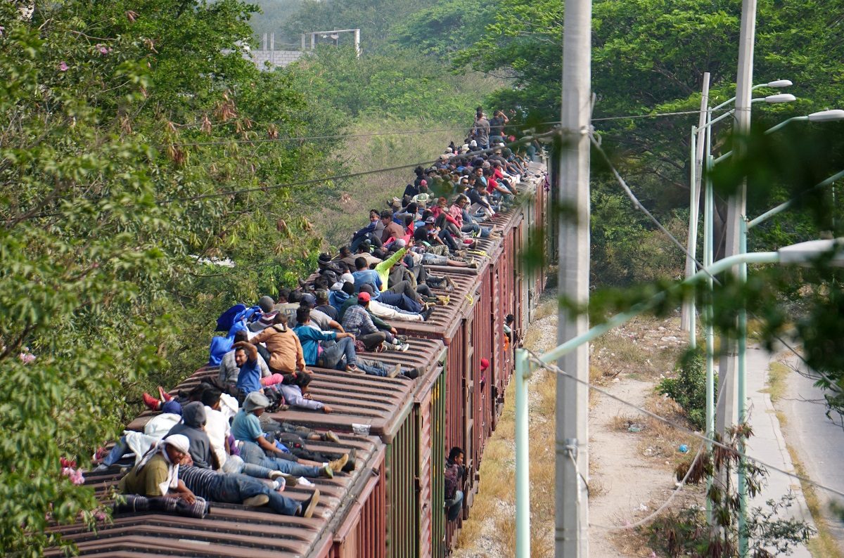 Hundreds Of Migrants In Southern Mexico Board ‘The Beast’ Heading North