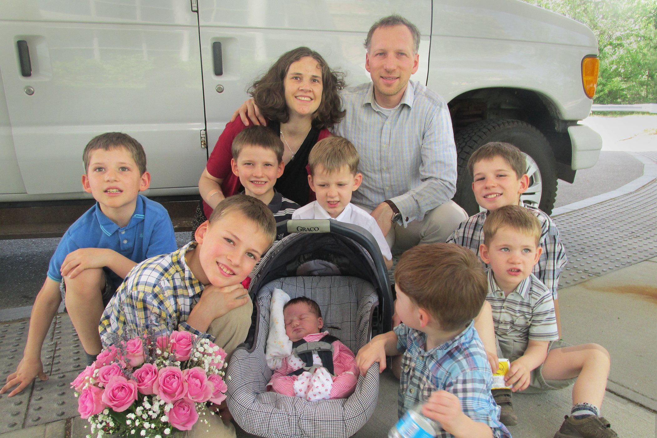 ‘Intelligent People Have Kids’: Couple Choose Faith Over Contraception, Give Birth to 9 Boys and 1 Girl