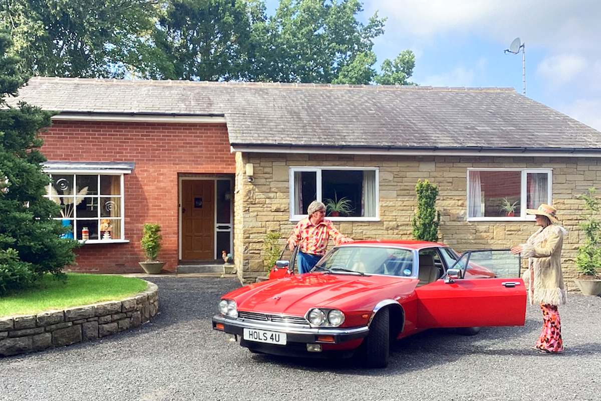 Couple Inherits 1973 Property From Parents Who Never Got Rid of Anything, See How It Looks