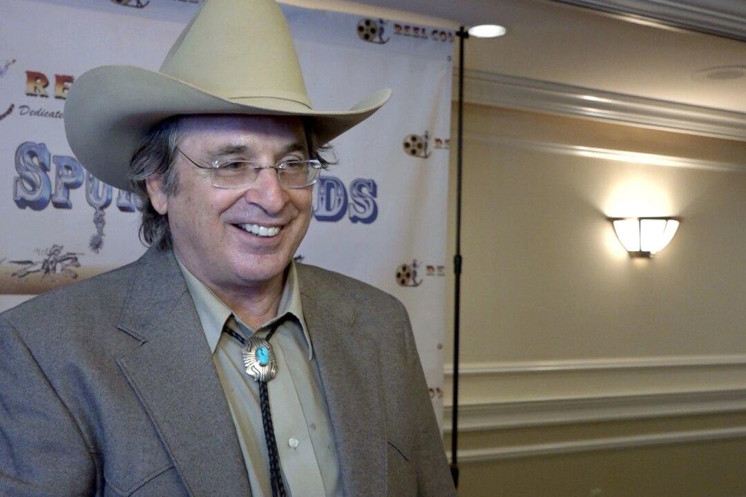 Actor Robert Carradine, ‘Lizzie McGuire’ and ‘Revenge of the Nerds’ Star, Dies at 71