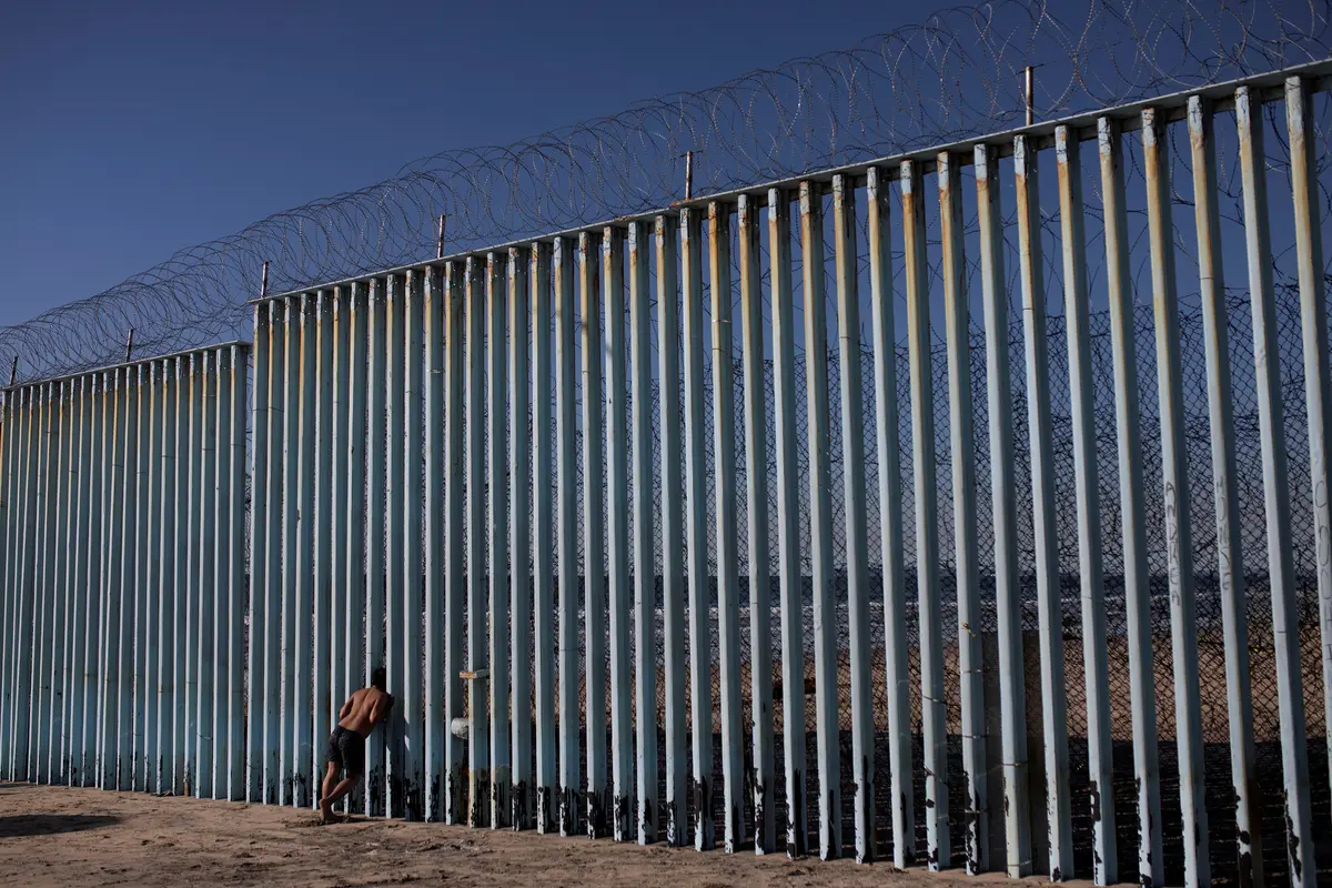 Appeals Court Stays Orders Barring Detention of 3 Illegal Immigrants Without Bond Hearings