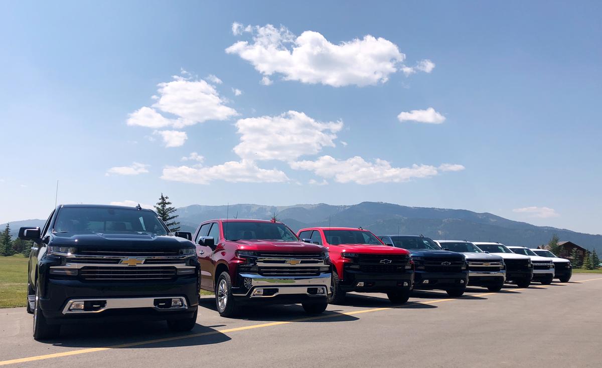 Carmakers Draw on Pickups, Tariff Refunds, and Service Revenue Amid EV Losses