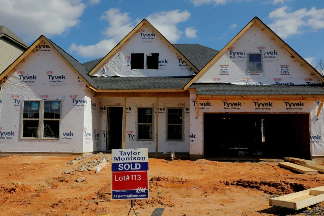 Berkshire Hathaway Acquires Arizona Homebuilder in $6.8 Billion Deal