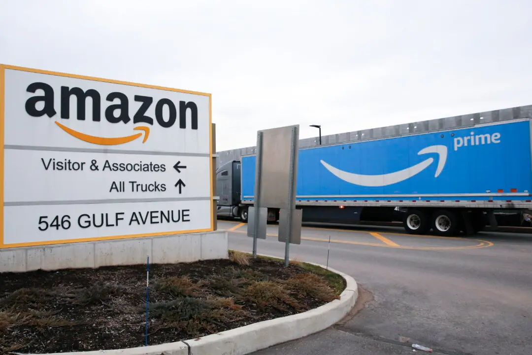 Amazon Opens Logistics Network to Outside Businesses: What It Means