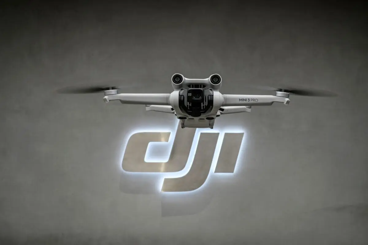 FCC Bans New Models of China’s DJI Drones, Citing Security Risks thumbnail
