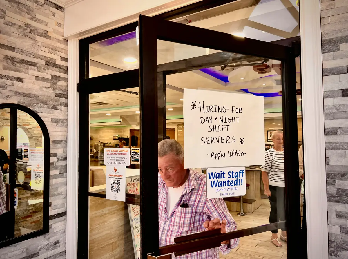 US Labor Market Stays Hot as Economy Adds 172,000 New Jobs in May