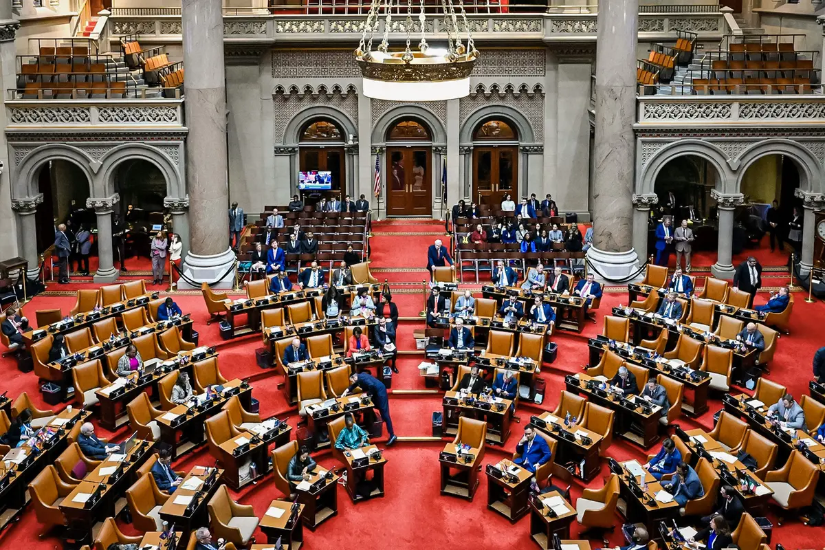 New York Democrats Advance Plan to Redraw House Maps Before 2028