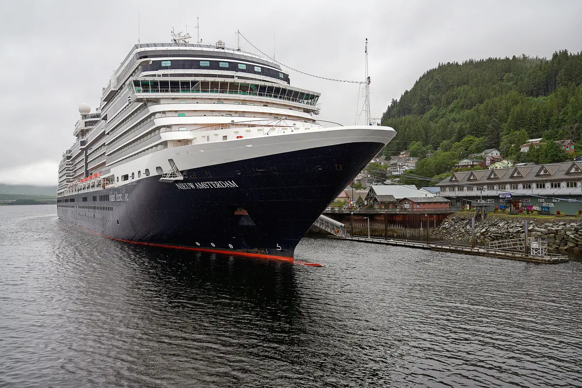 Nearly 90 People Sick in Holland America Norovirus Outbreak: CDC thumbnail