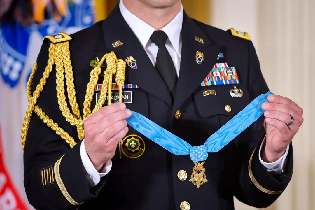 Trump to Award Medal of Honor to 3 Army Veterans