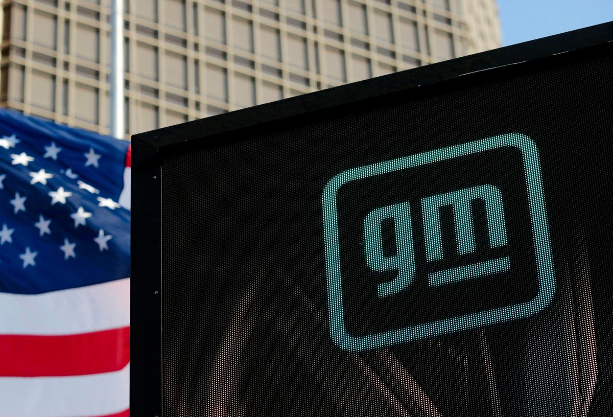 GM Takes $7.1 Billion Hit in 4th Quarter After EV Pullback, China Reset thumbnail