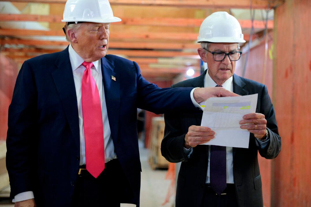 Trump Again Threatens Suit Against Fed Chair Powell Over Building Renovation