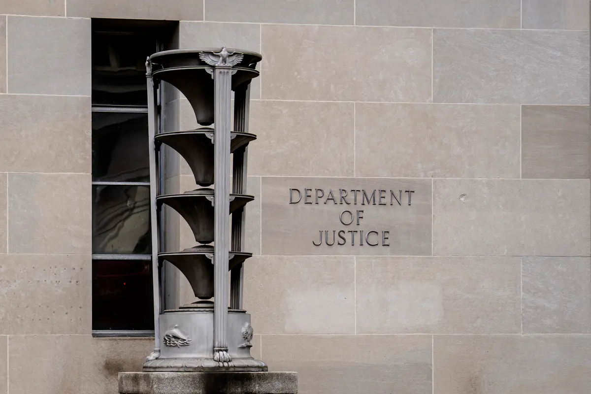 DOJ Asks Court to Revoke US Citizenship of Ex-Bosnian Prison Guard thumbnail