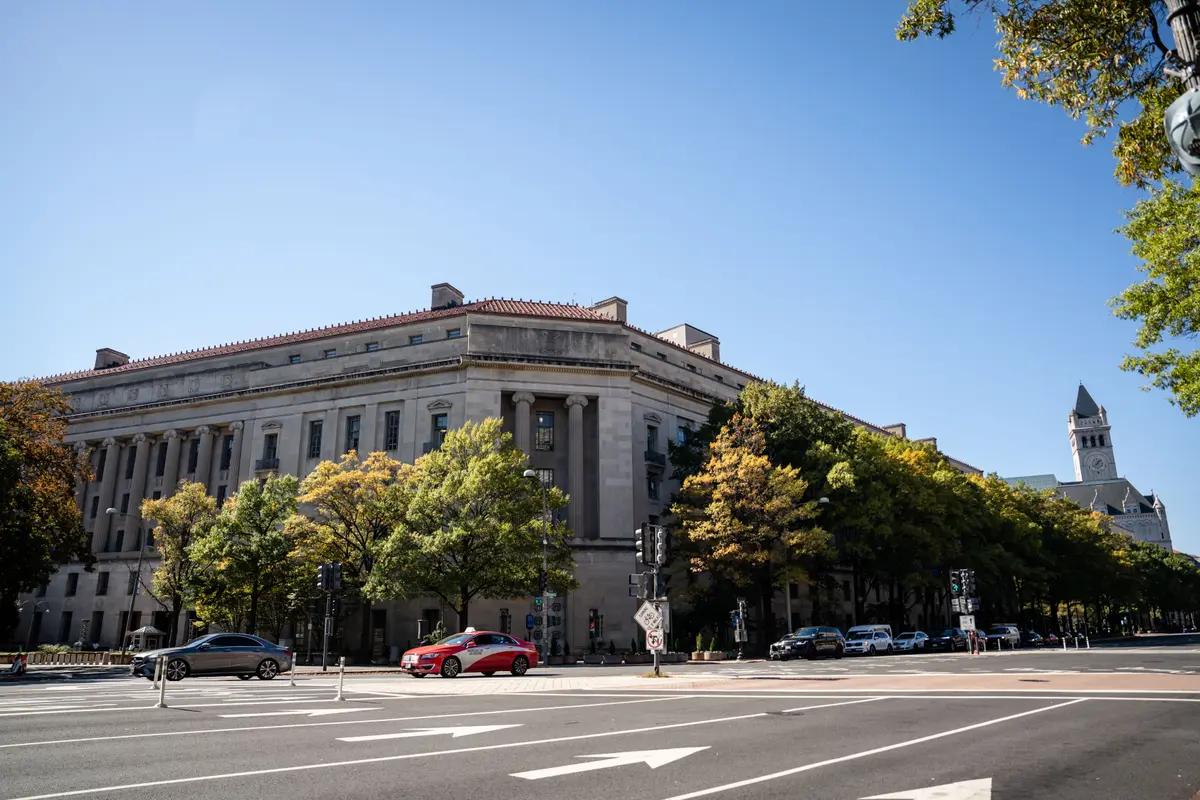 Court Blocks Federal Government From Searching Materials Obtained in Raid on Washington Post Journalist